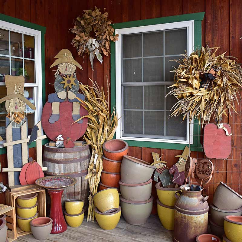 Outdoor gifts and décor.